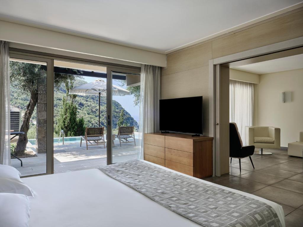 Atlantica Grand Mediterraneo Resort - Adults Only - Deluxe Double Suite With Sea View And Private Pool
