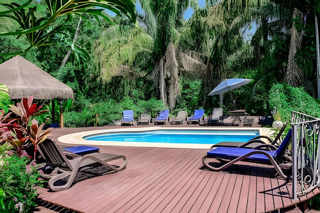 Swimmingpoolen hos eller tæt på Pousada Forte Rocha