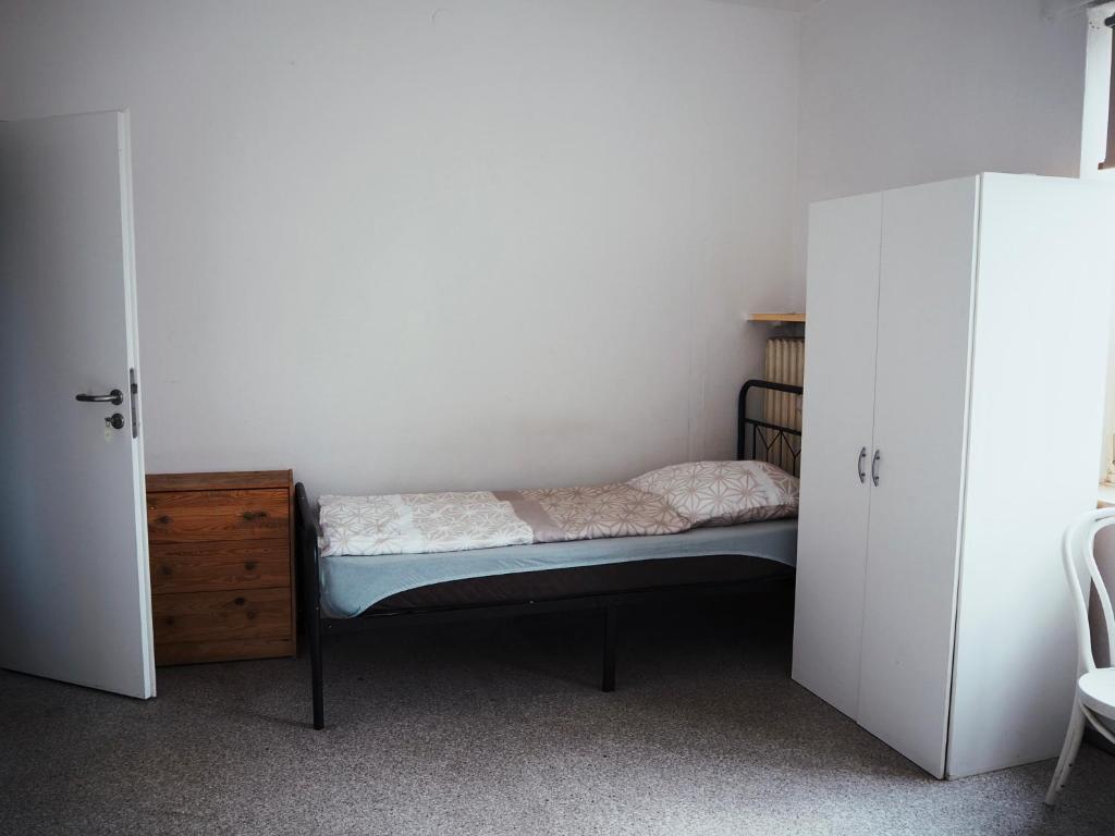 NEUMARKT MONTEURZiMMER - Triple Room