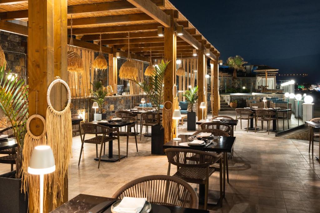 Restaurace v ubytování Alexander Beach Hotel & Village Resort