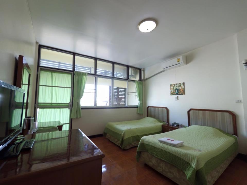 Postel nebo postele na pokoji v ubytování Topnorth Hotel Maesai