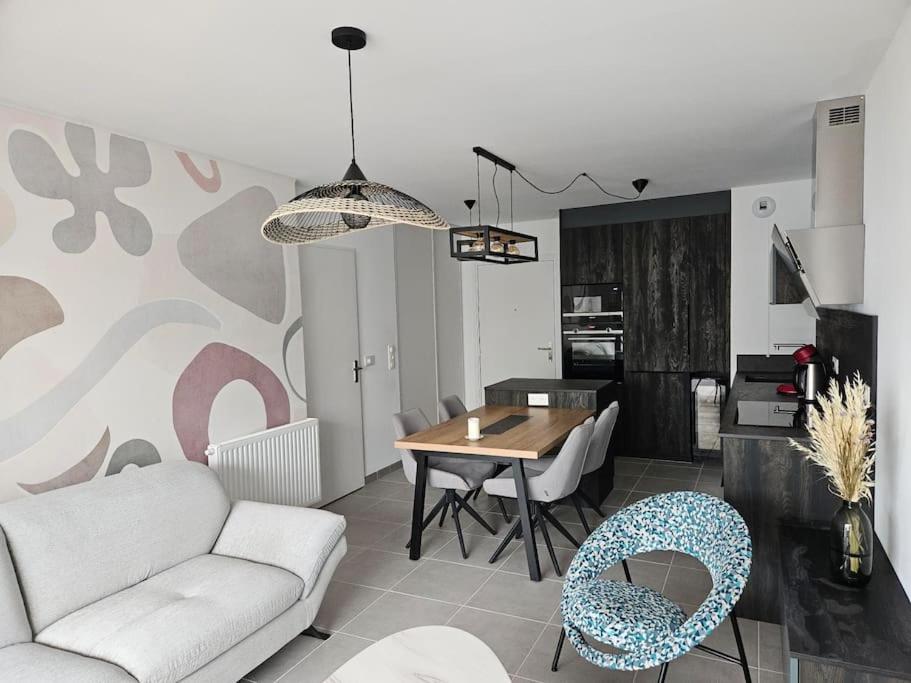 Χώρος καθιστικού στο Appartement 2 chambres neuf bord de plage