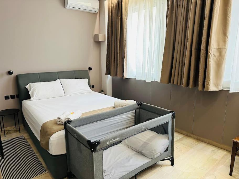 Postel nebo postele na pokoji v ubytování Port Brown Suite 2