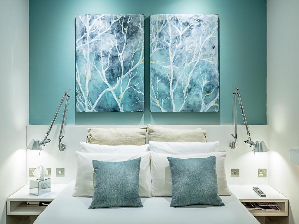 
Double Room with Street View
