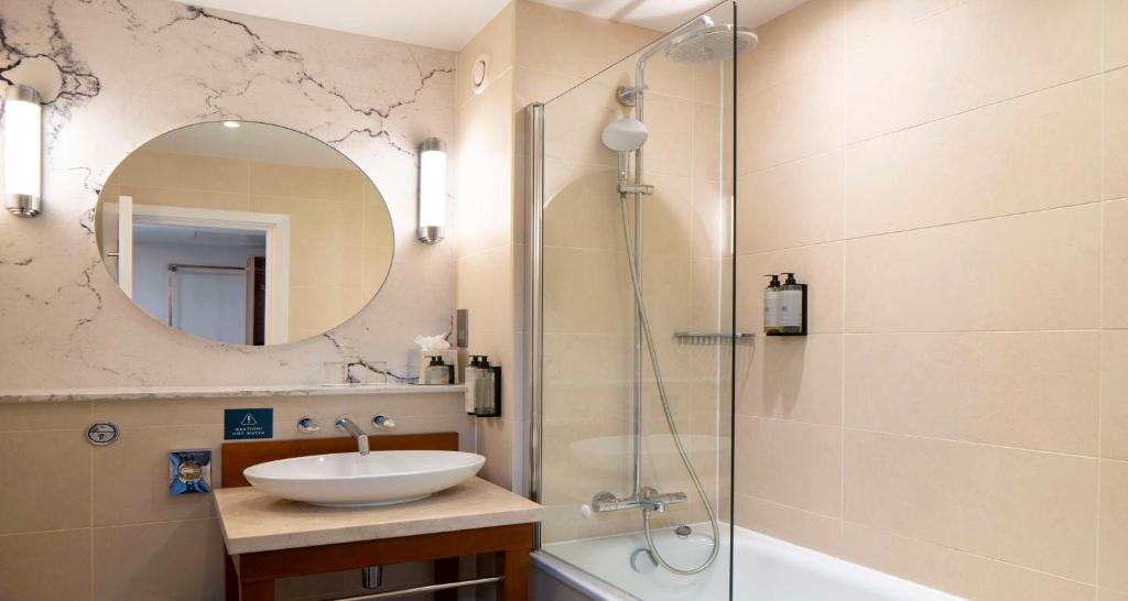 London Chigwell Prince Regent Hotel, BW Signature Collection - Resim 24