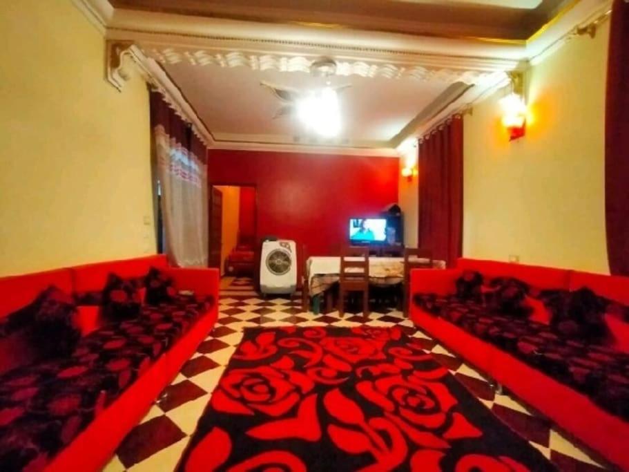 TV a/nebo společenská místnost v ubytování Nubian Paradise - Easy Check in 24 hr