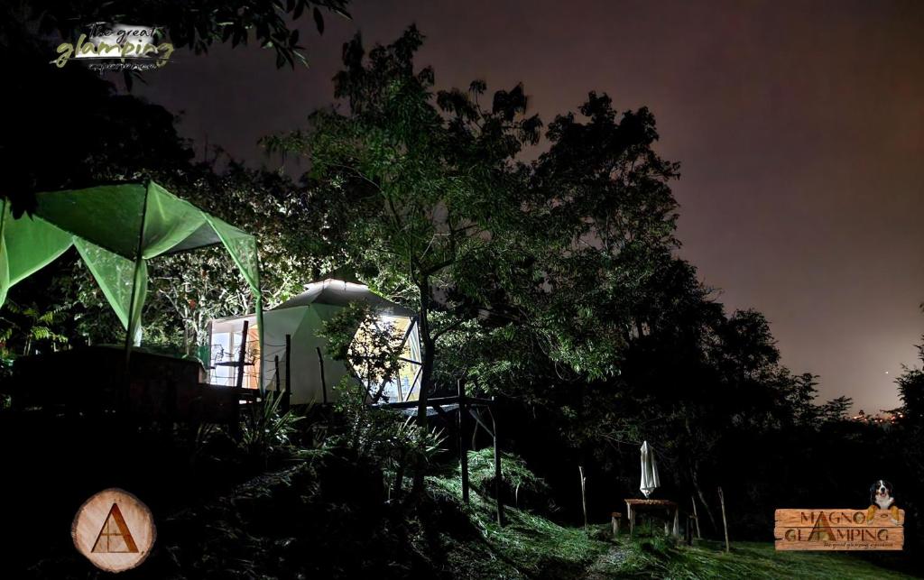Magno Glamping - Chambre Double Avec Salle De Bain Spa