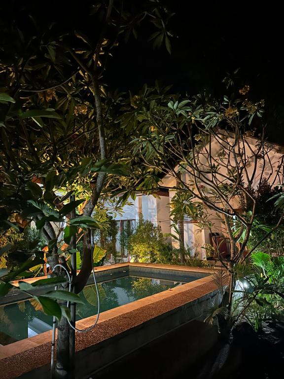 Kolam renang di atau dekat dengan Santai Retreat