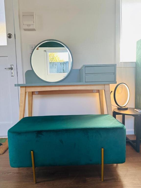 Cozy Fully Equipped Unit 12 noon check in - Resim 10