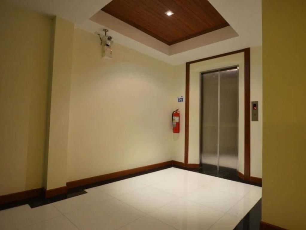 Patong Terrace Hotel - Resim 9