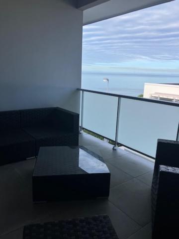 Χώρος καθιστικού στο Le SERRA