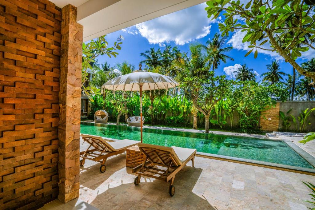 Bazén v ubytování Kahayana Suites Ubud nebo v jeho okolí