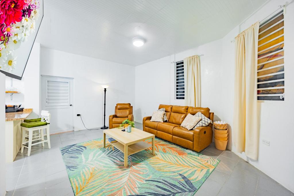 Posezení v ubytování Oceanview Escape Private Pool Villa