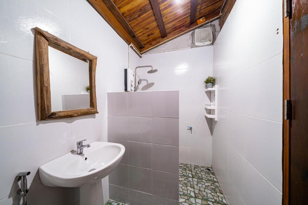 Athithara Homestay - 14