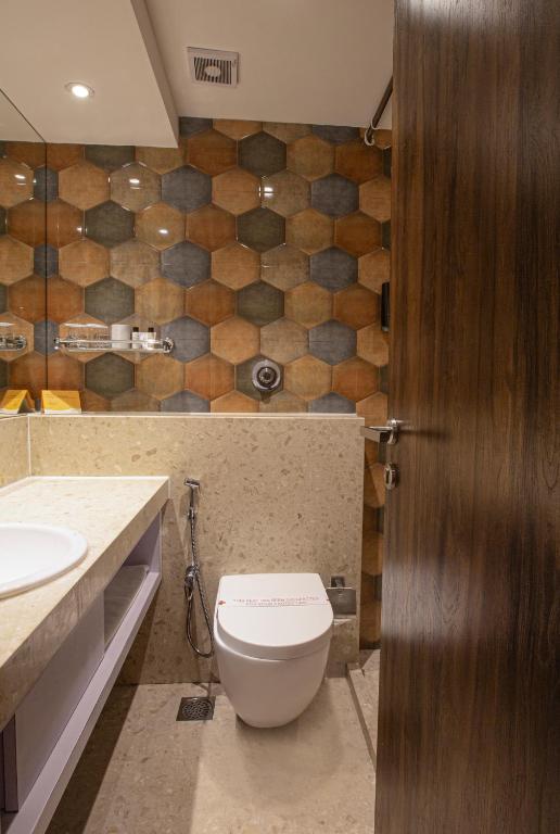 Koupelna v ubytování Hotel Bawa Regency