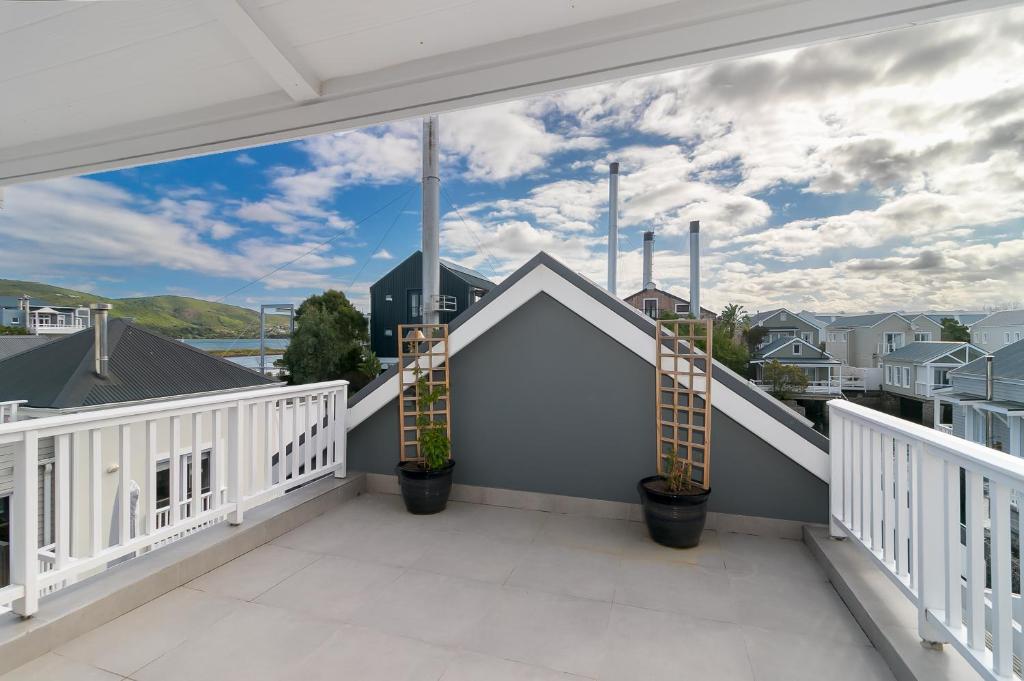 Turbine Villa - Image 10