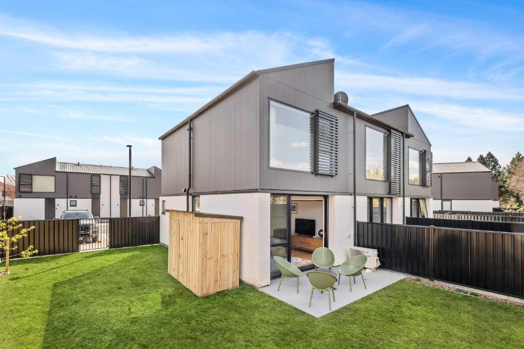 Mt Roy Delight - Resim 1