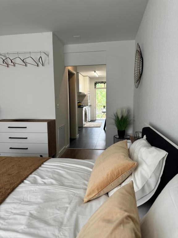 Eine schöne Wohnung bei der Erlenmatte - Resim 8