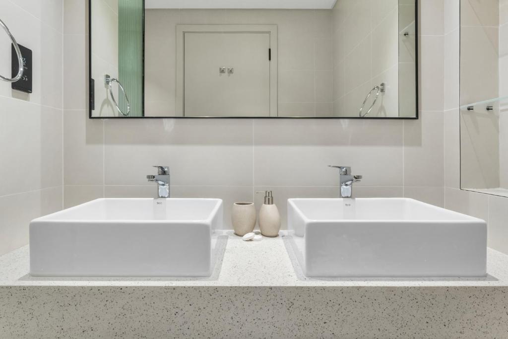 Seaside Lux Retreat 2-BR Private Beach - Resim 31