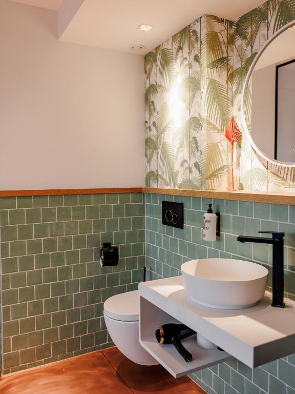 KONCEPT HOTEL International - Superior Double Room
