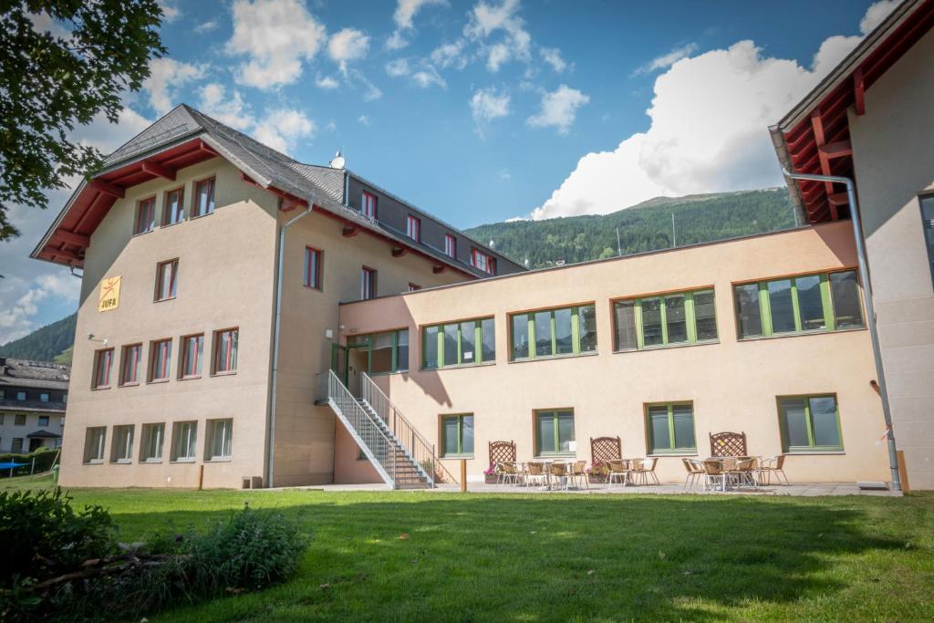 Nespecifikovaný výhled na hory nebo výhled na hory při pohledu z hotelu