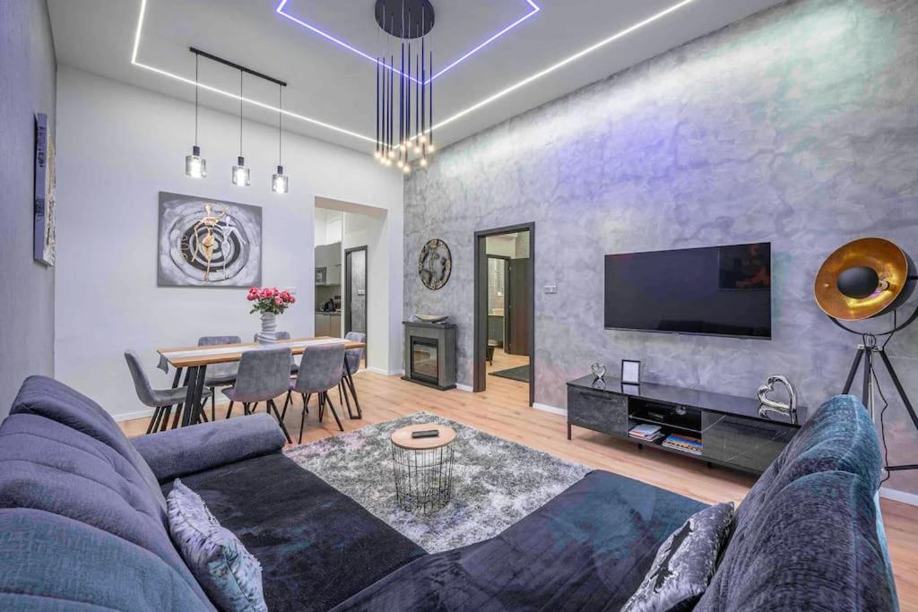 Exclusive Downtown Apartment with AC 1132 Budapest, 27 Kresz Géza utca kép - 1