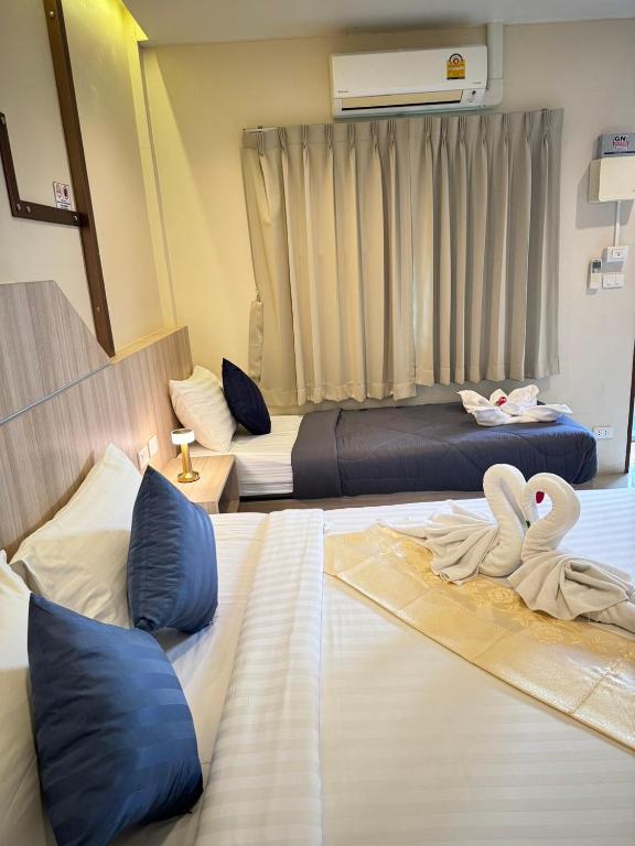 The Way Patong Hotel - Resim 39