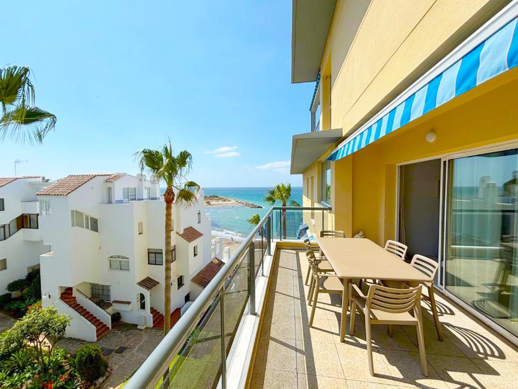 Estepona Port Apartment BAYWATCH
