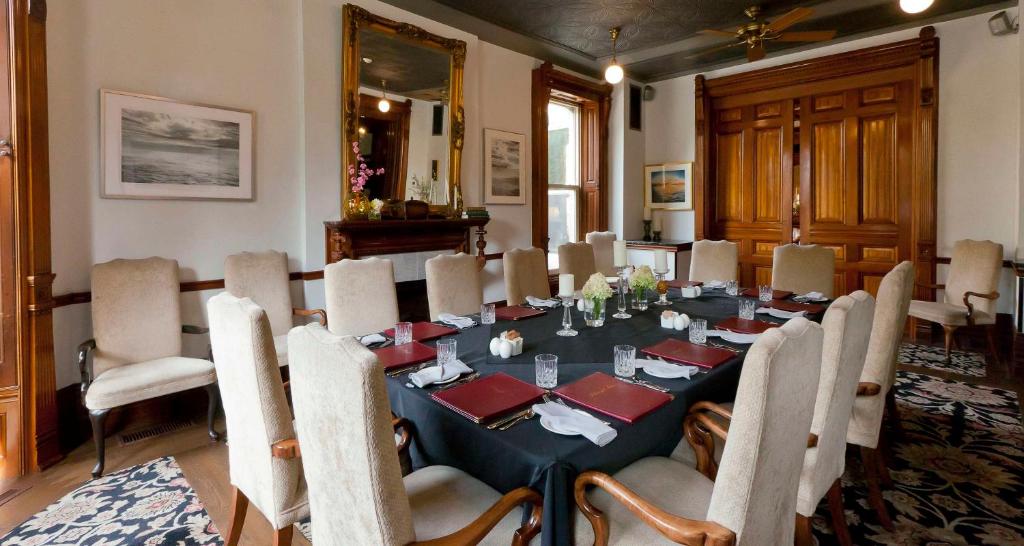 Posezení v ubytování Idlewyld Inn & Spa