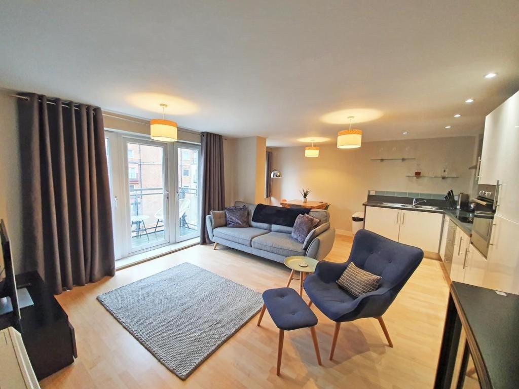 Køkken eller tekøkken på Basingstoke Town Center - 2 Bedroom Apartment