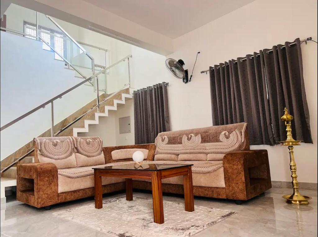 ARO Homestay