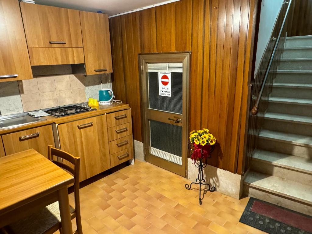 The Wolf House Greysclass - Resim 7