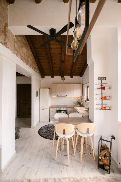 Kuchyň nebo kuchyňský kout v ubytování Cloud9 Chalet