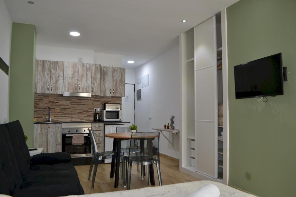 Kuchyňa alebo kuchynka v ubytovaní 402 Apartamento nuevo con vista mar