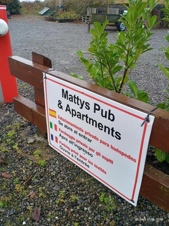 Certifikát, hodnocení, plakát nebo jiný dokument vystavený v ubytování Matty's Pub - Apartment's