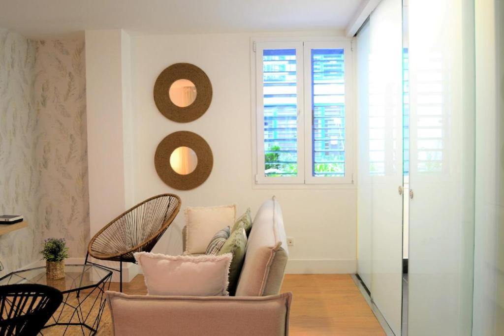 Zdjęcie z galerii obiektu Acogedor apartamento junto al Museo Picasso w Maladze