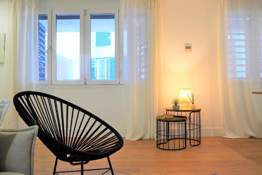 Zdjęcie z galerii obiektu Acogedor apartamento junto al Museo Picasso w Maladze