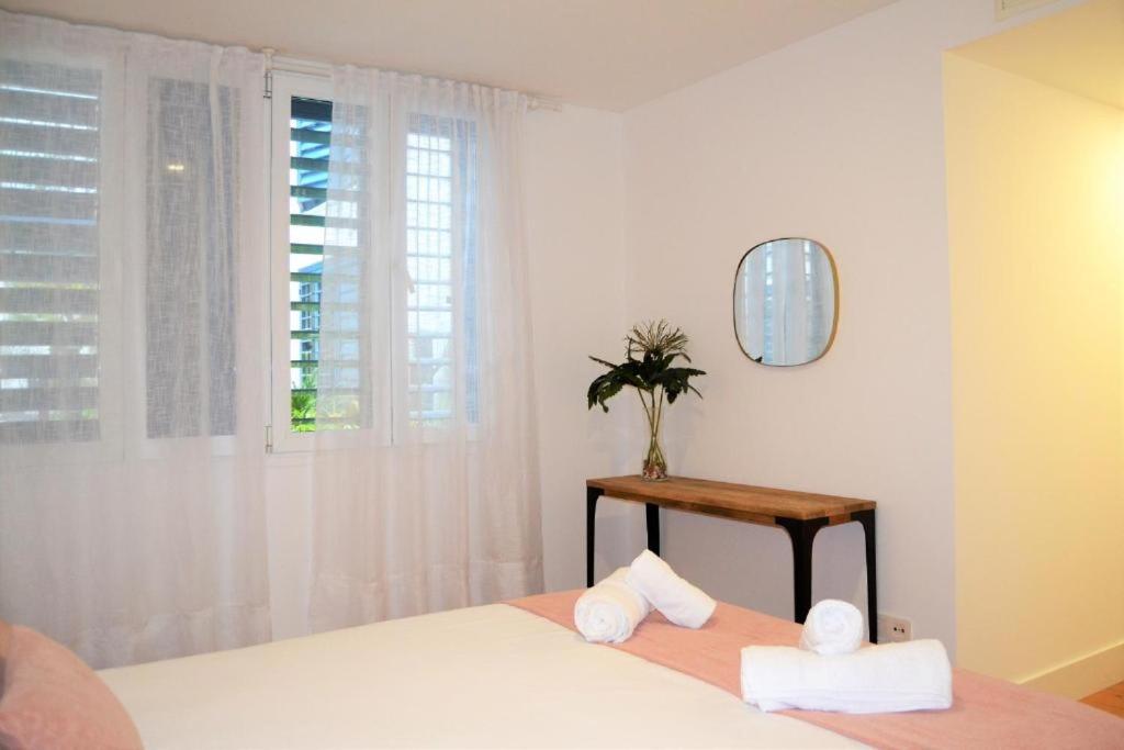 Zdjęcie z galerii obiektu Acogedor apartamento junto al Museo Picasso w Maladze