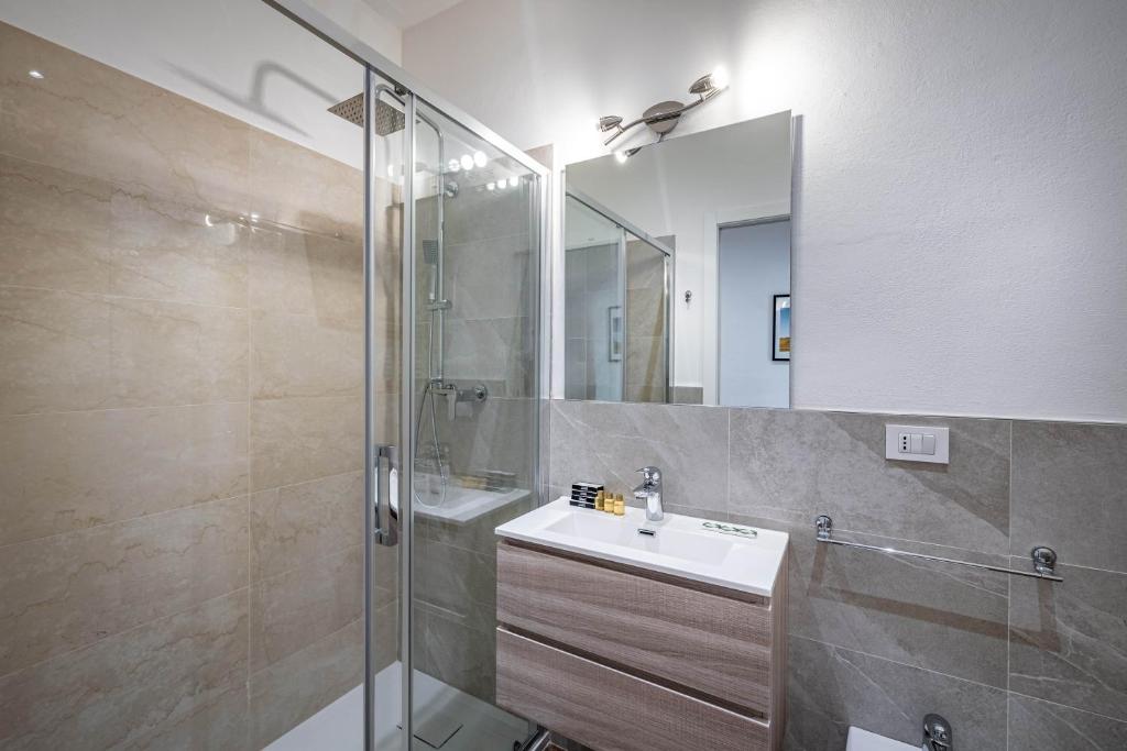 Bagno di YD elegant apt with garden