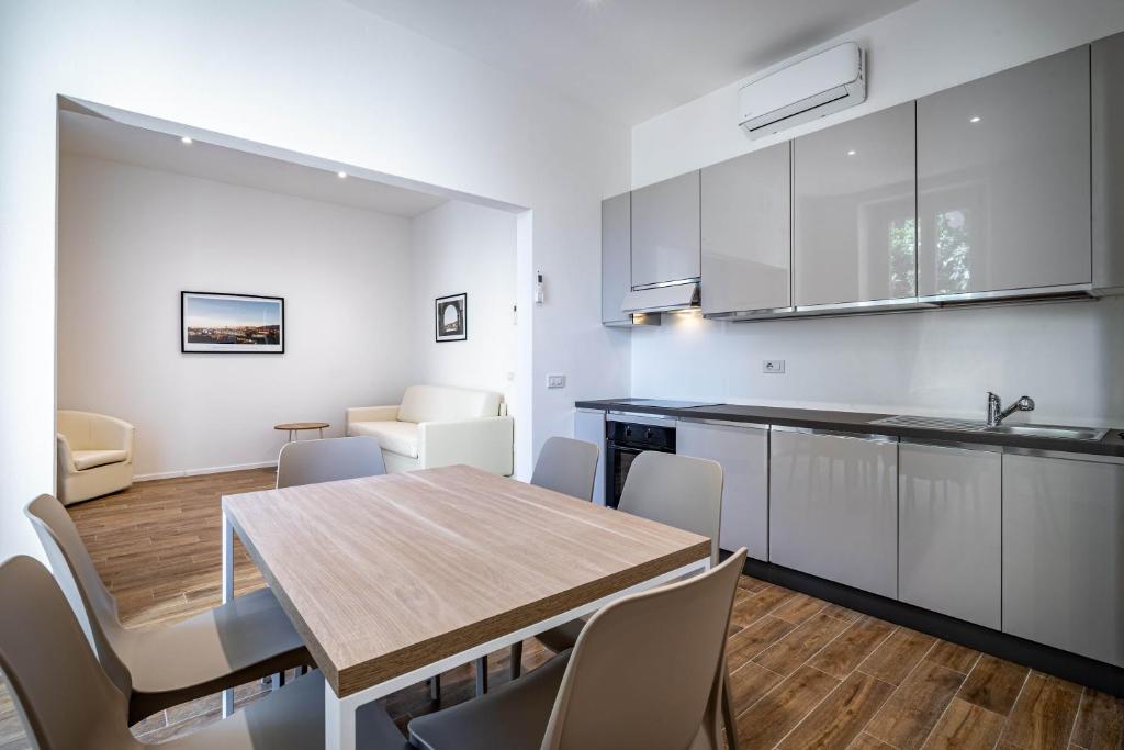 Cucina o angolo cottura di YD elegant apt with garden
