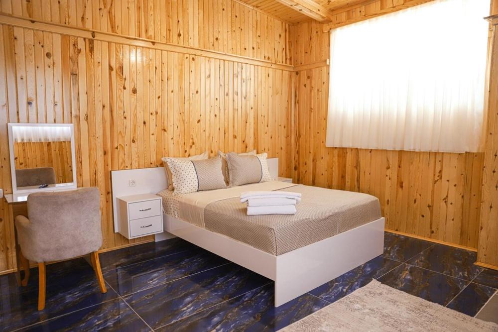 Postel nebo postele na pokoji v ubytování Selale Cennet Evleri