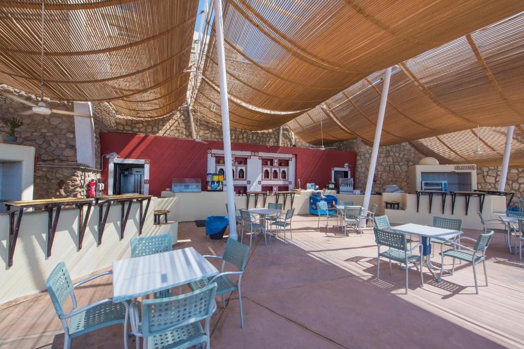 Reef Oasis Beach Aqua Park Resort - 6