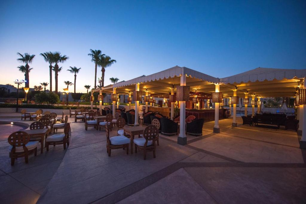 Reef Oasis Beach Aqua Park Resort - 8