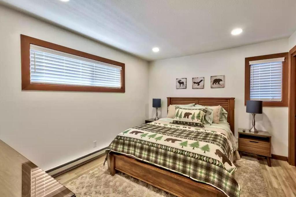 Postel nebo postele na pokoji v ubytování TML 04 - Beautiful 1 BR Condo in Tahoe City