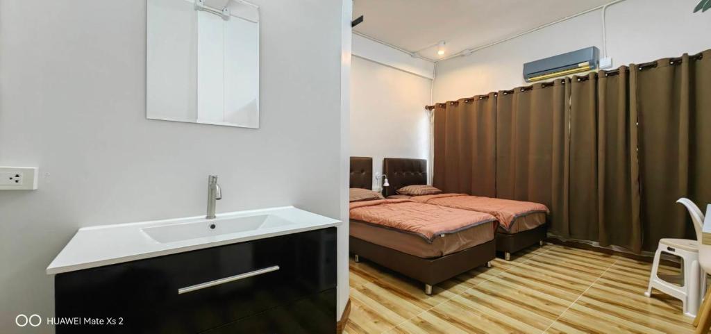 สิริธิราเพลส Sirithira Place - Habitación Gemela Superior