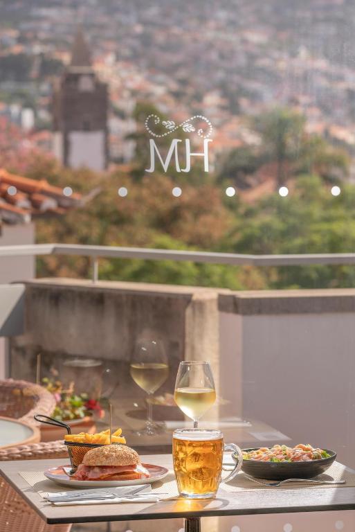 Nápoje v ubytování Hotel Madeira