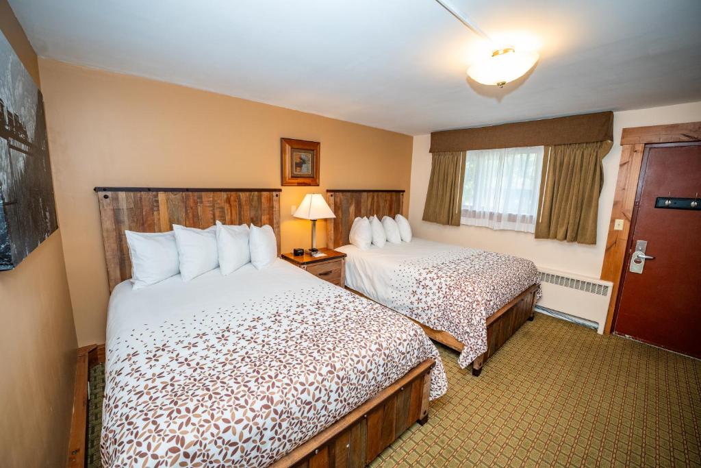 Silver Moon Inn photo
