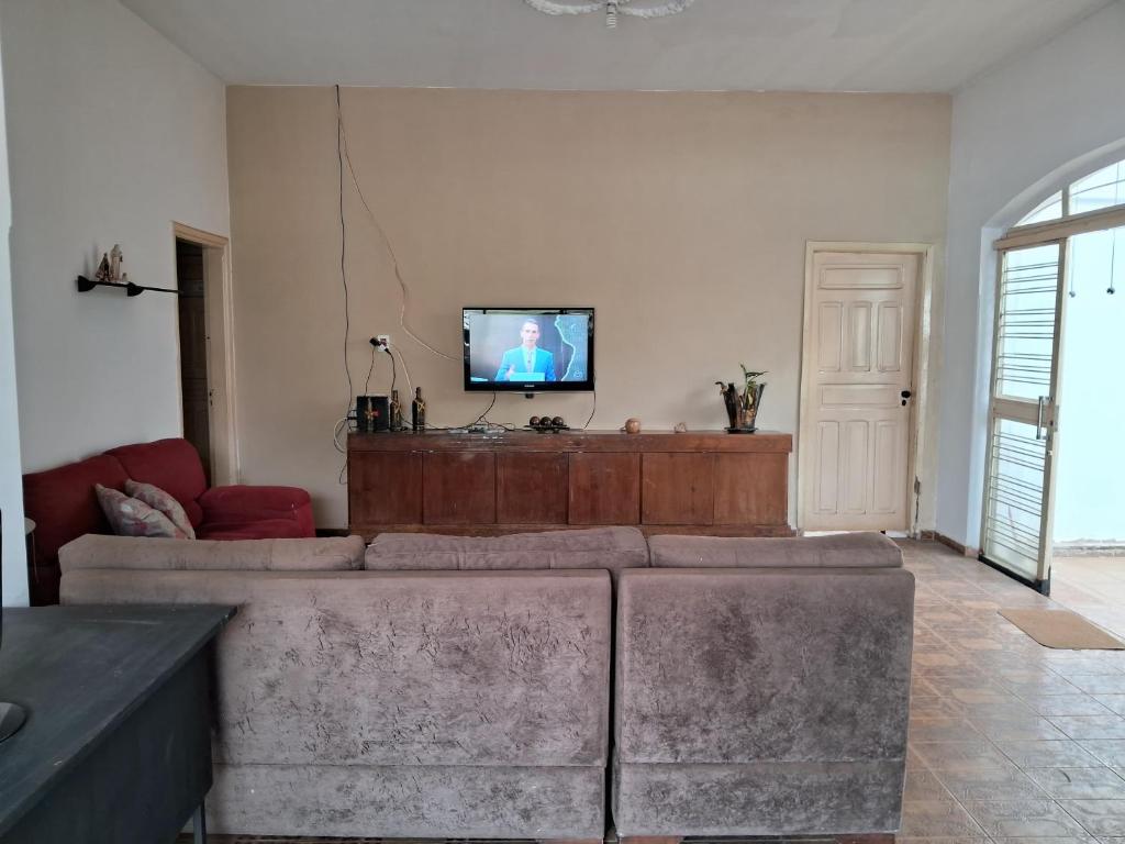 Μια τηλεόραση ή/και κέντρο ψυχαγωγίας στο Hostel Repou-Z