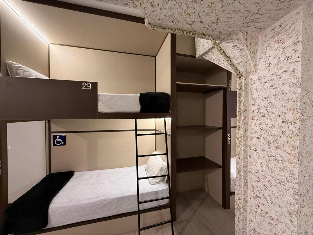 Hostel TKH Tetuan-Madrid photo