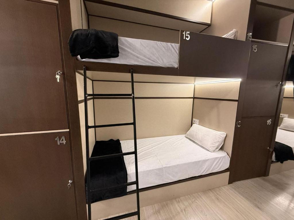 Hostel TKH Tetuan-Madrid photo